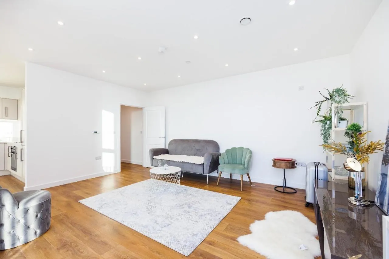 Luxury Modern Bedroom In London Seven Star Ultra Super High Quality Apartment